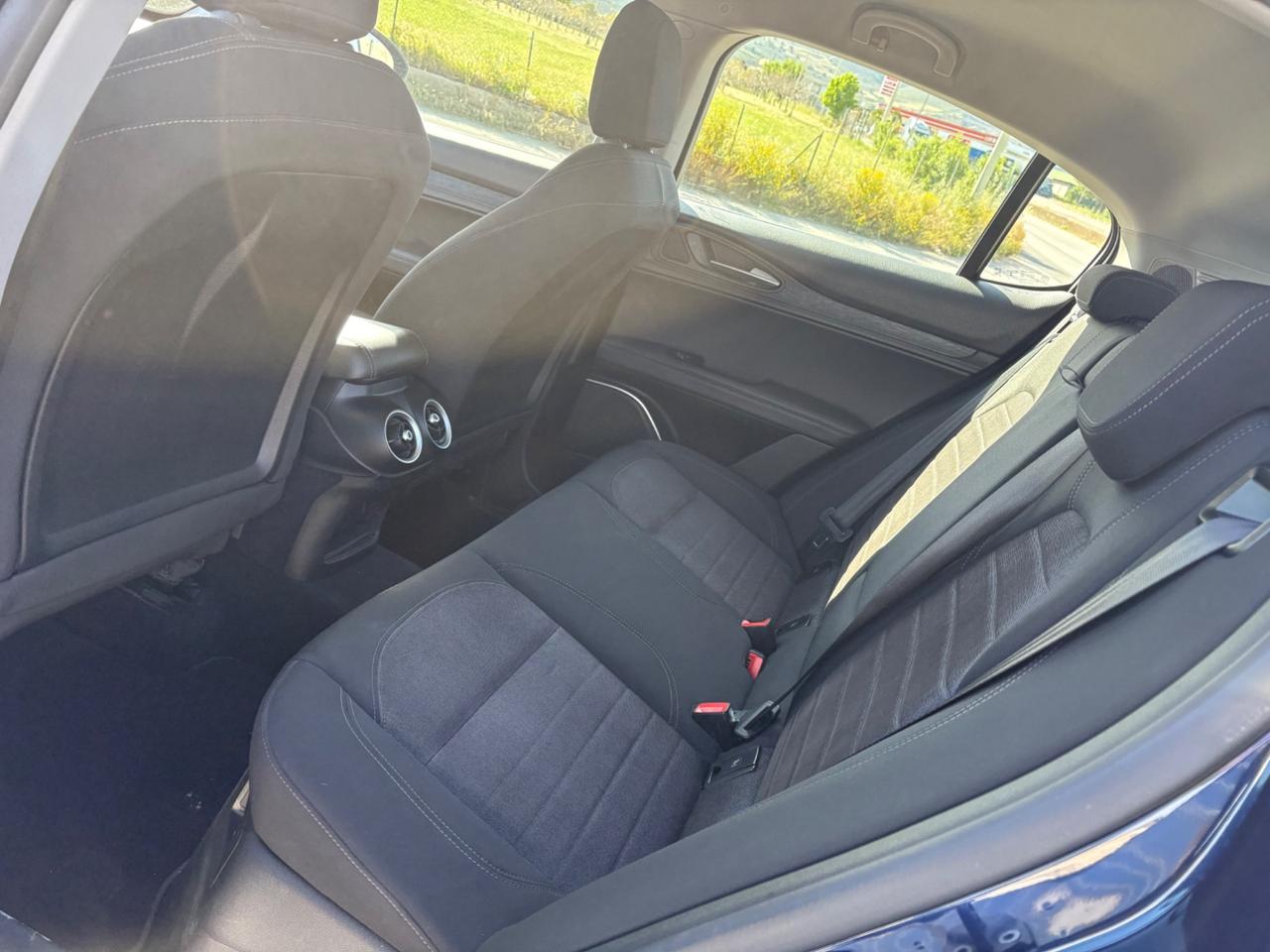 Alfa Romeo Stelvio 2.2 Turbodiesel 160 CV AT8 RWD Business