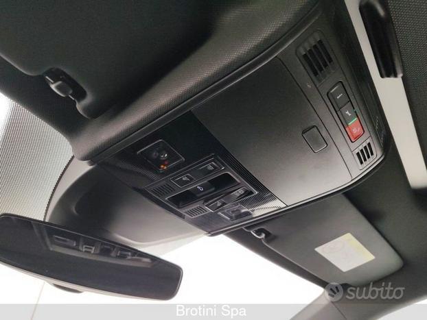 Volkswagen Taigo 1.0 TSI 110 CV R-Line