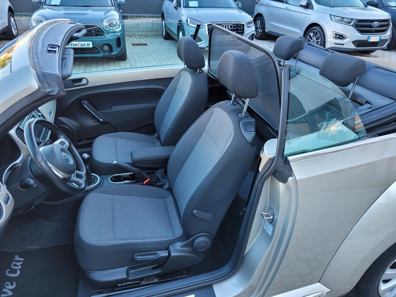 Volkswagen Maggiolino CABRIO 2.0 tdi (DIESEL) 110cv CRUISE BLUETOOTH SENSORI ANT + POST
