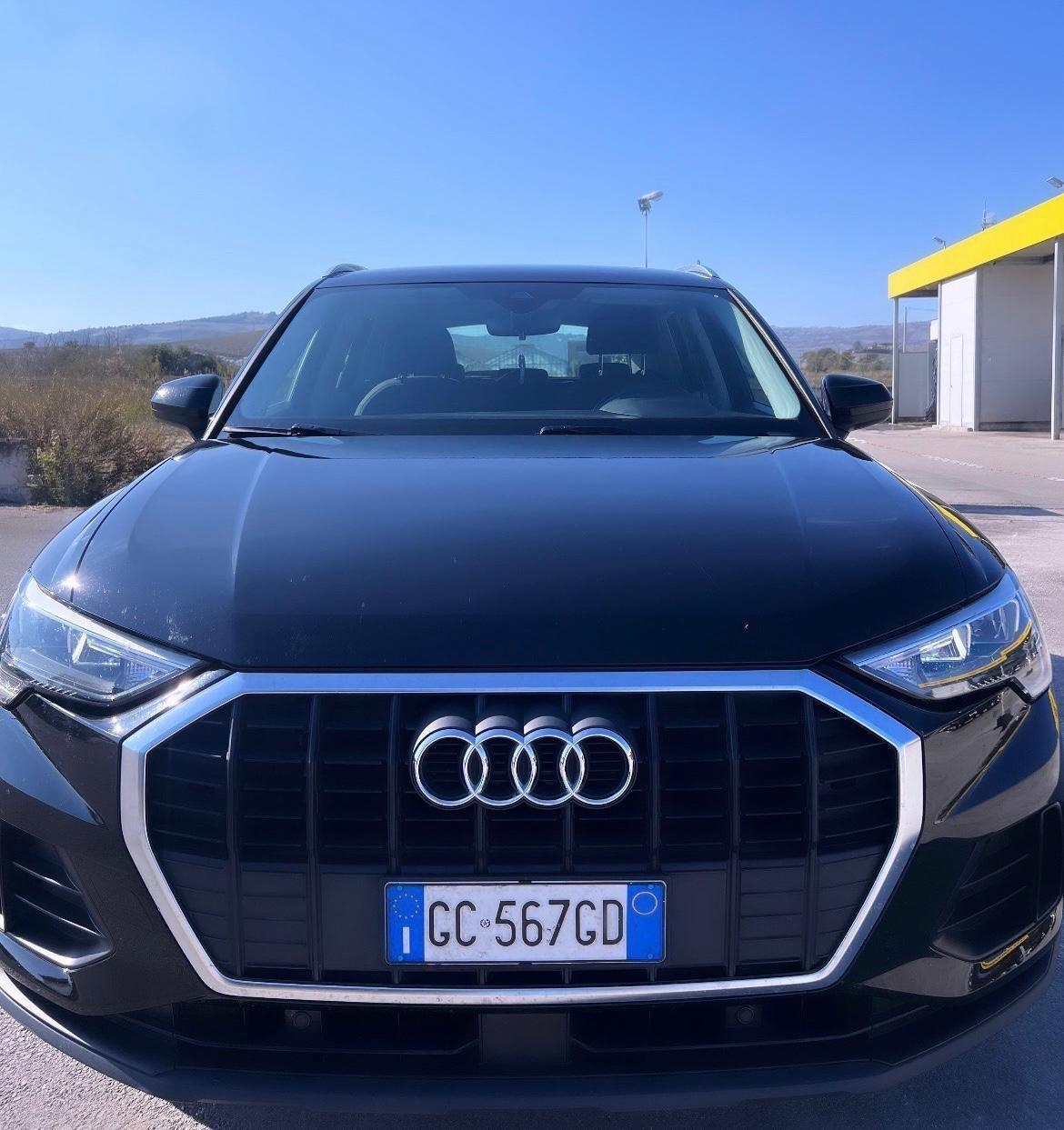 Audi Q3 35 TDI S tronic Business Advanced