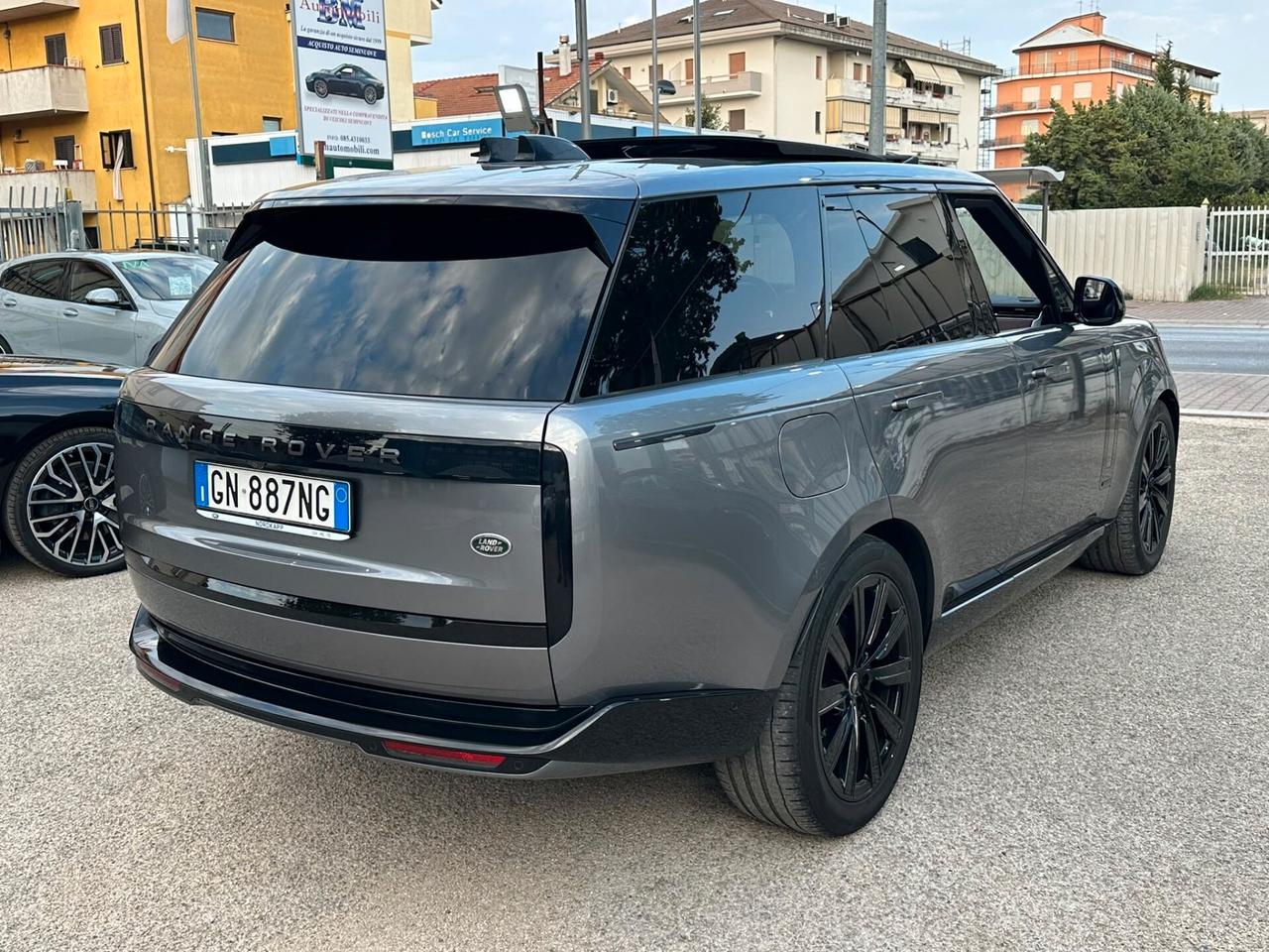 RANGE ROVER AUTOBIOGRAPHY P530 4.4 V8 - IVA - PANO
