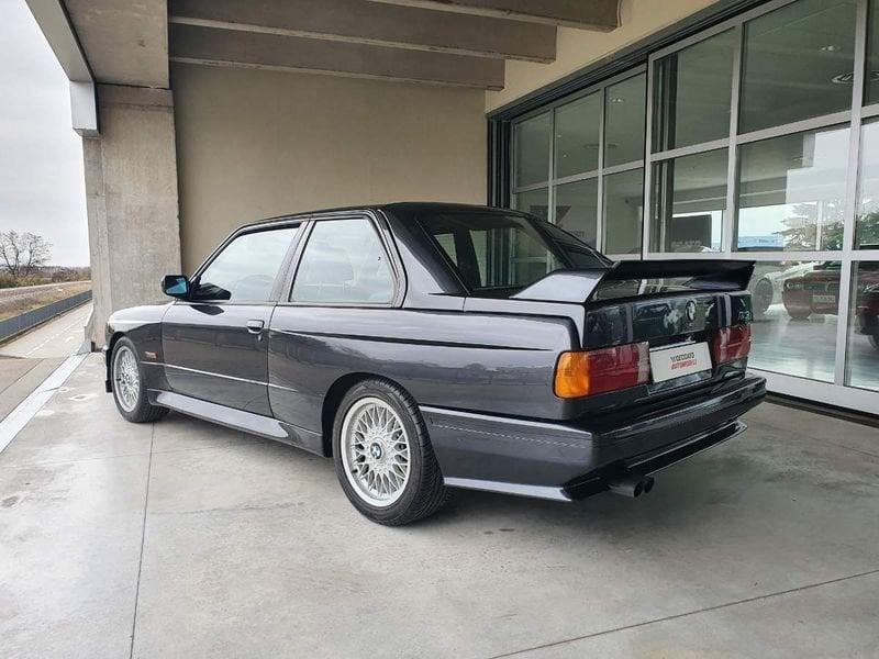 BMW Serie 3 (E30) M3