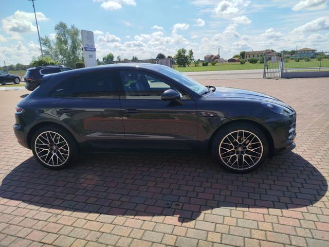 PORSCHE Macan 2.0