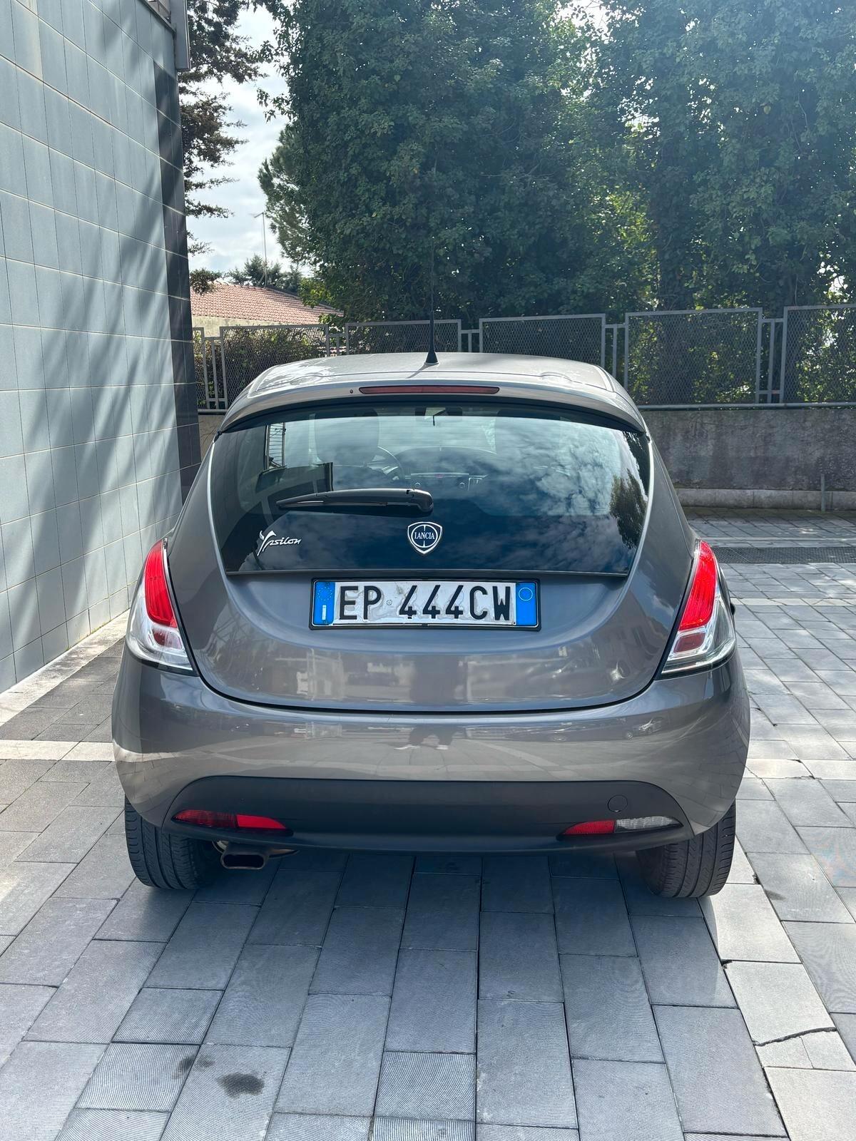 Lancia Ypsilon 1.3 mtj