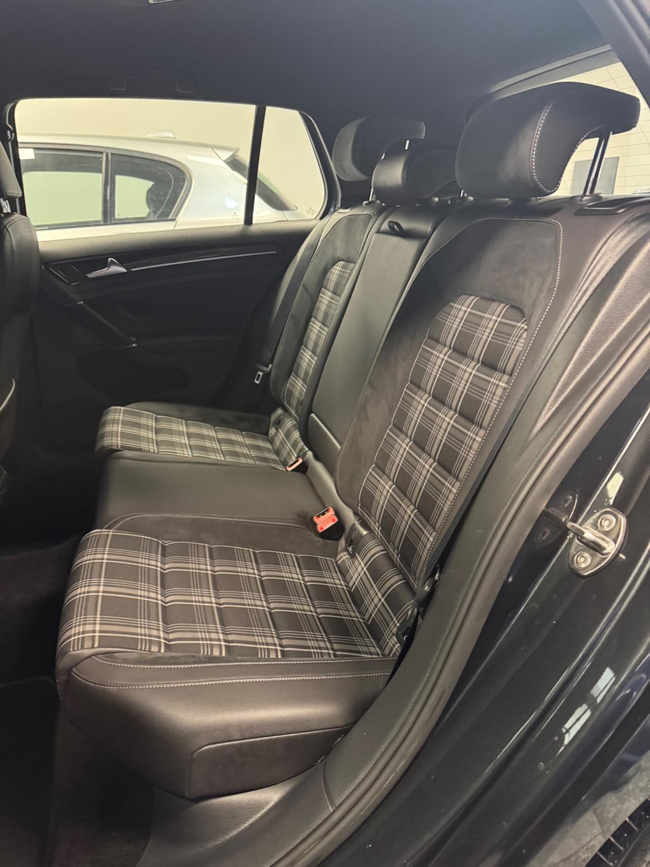 Volkswagen Golf GTD 2.0 TDI 184 Cv FINANZIABILE