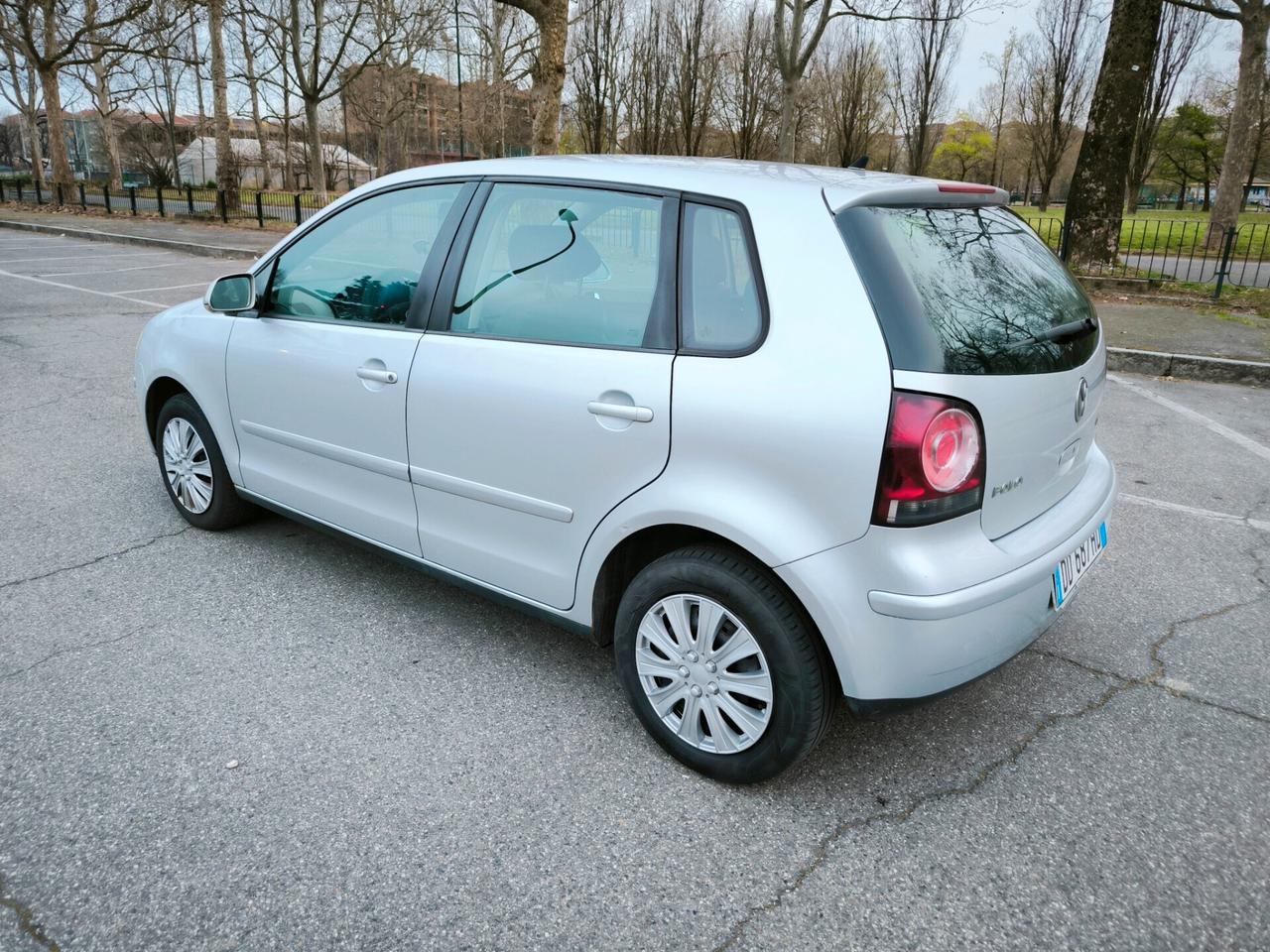 Volkswagen Polo 1.4/69CV TDI 5p. Sportline