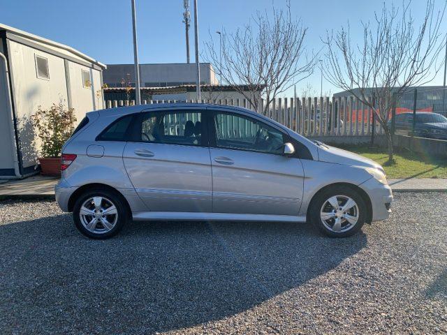 MERCEDES-BENZ B 180 AUTOMATIC Executive