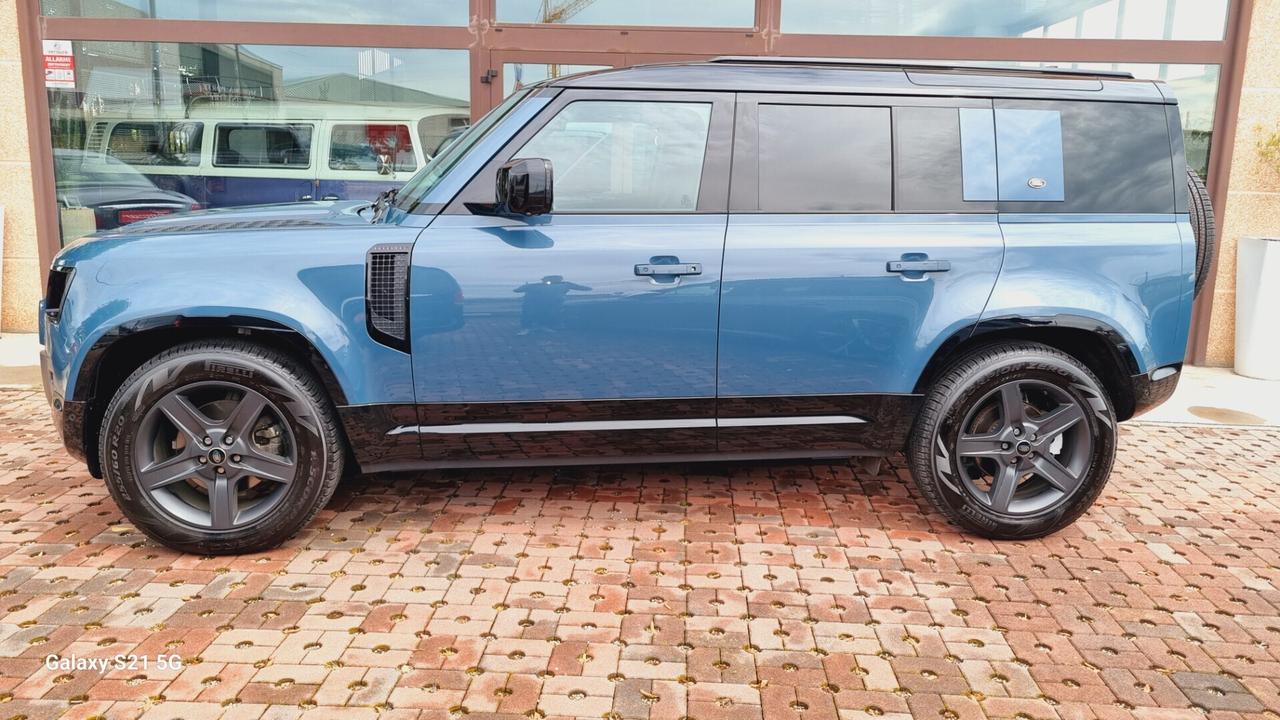 Land Rover Defender 110 3.0D I6 200 CV AWD Auto X-Dynamic SE