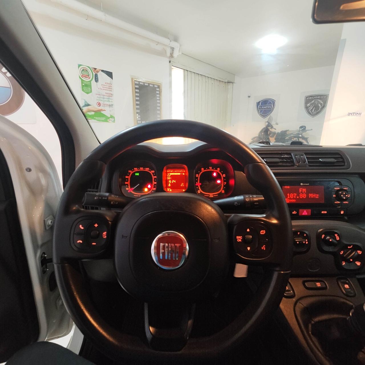 FIAT Panda Van 0.9 TwinAir Metano/Benzina – 2018 – Full Optional – (IVA deducibile)