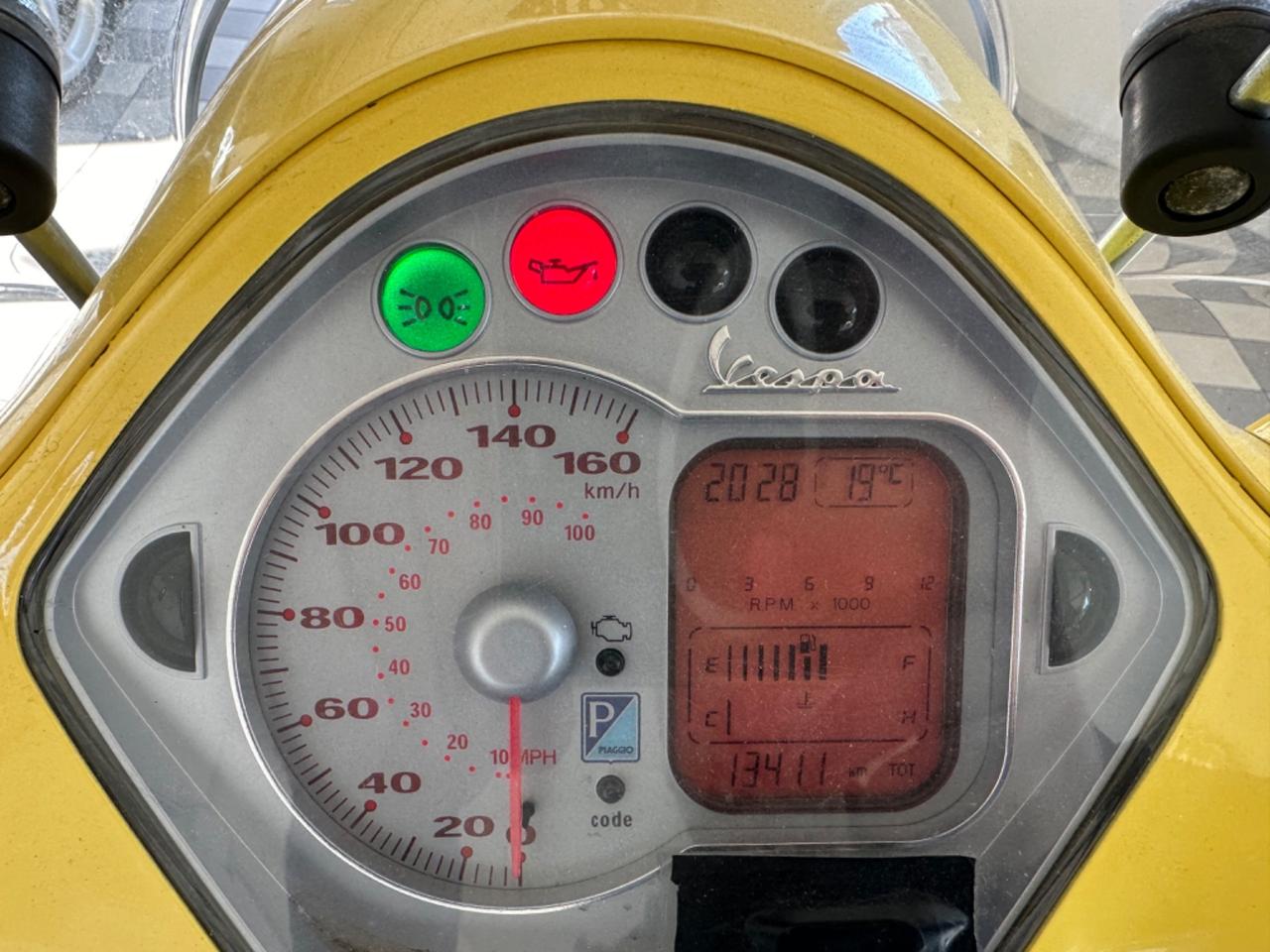 Piaggio Vespa 250 GTS