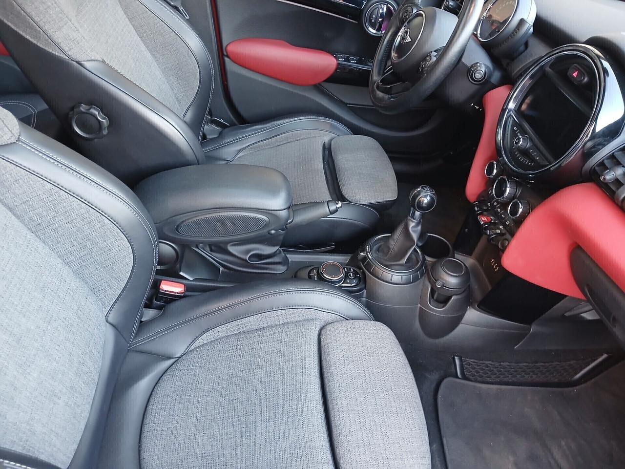 Mini 1.5 Cooper D 5 porte