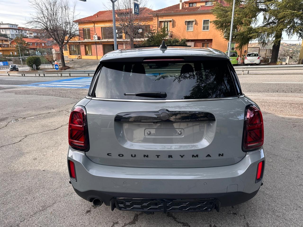 Mini Countryman COOPER D AUTOMATIC _ JOHN COOPER WORKS_PANORAMA_R18_BLACK PAKET