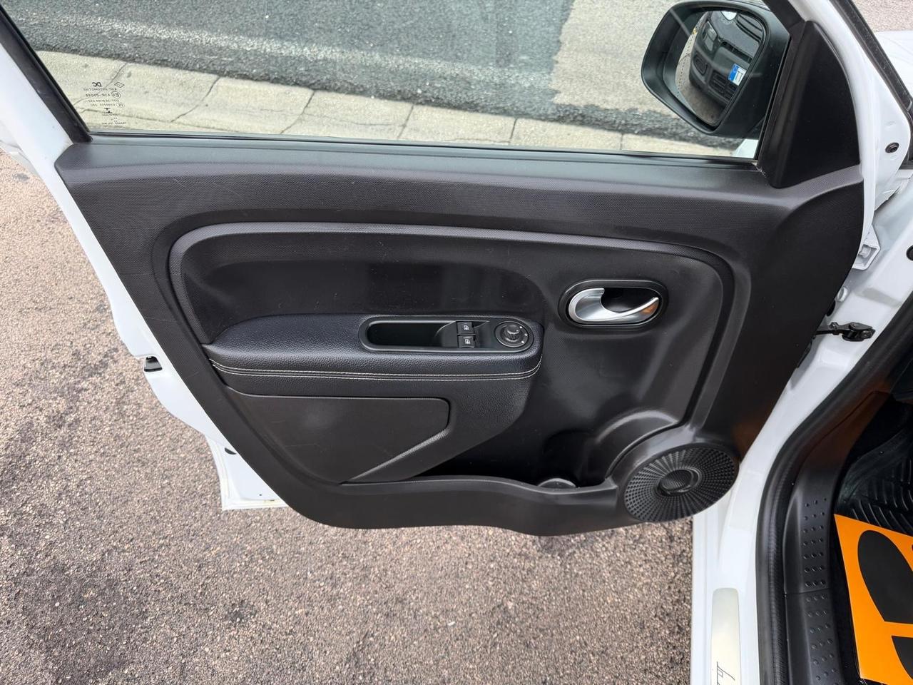 RENAULT TWINGO 1.0 BENZINA 90 (CV) 2018