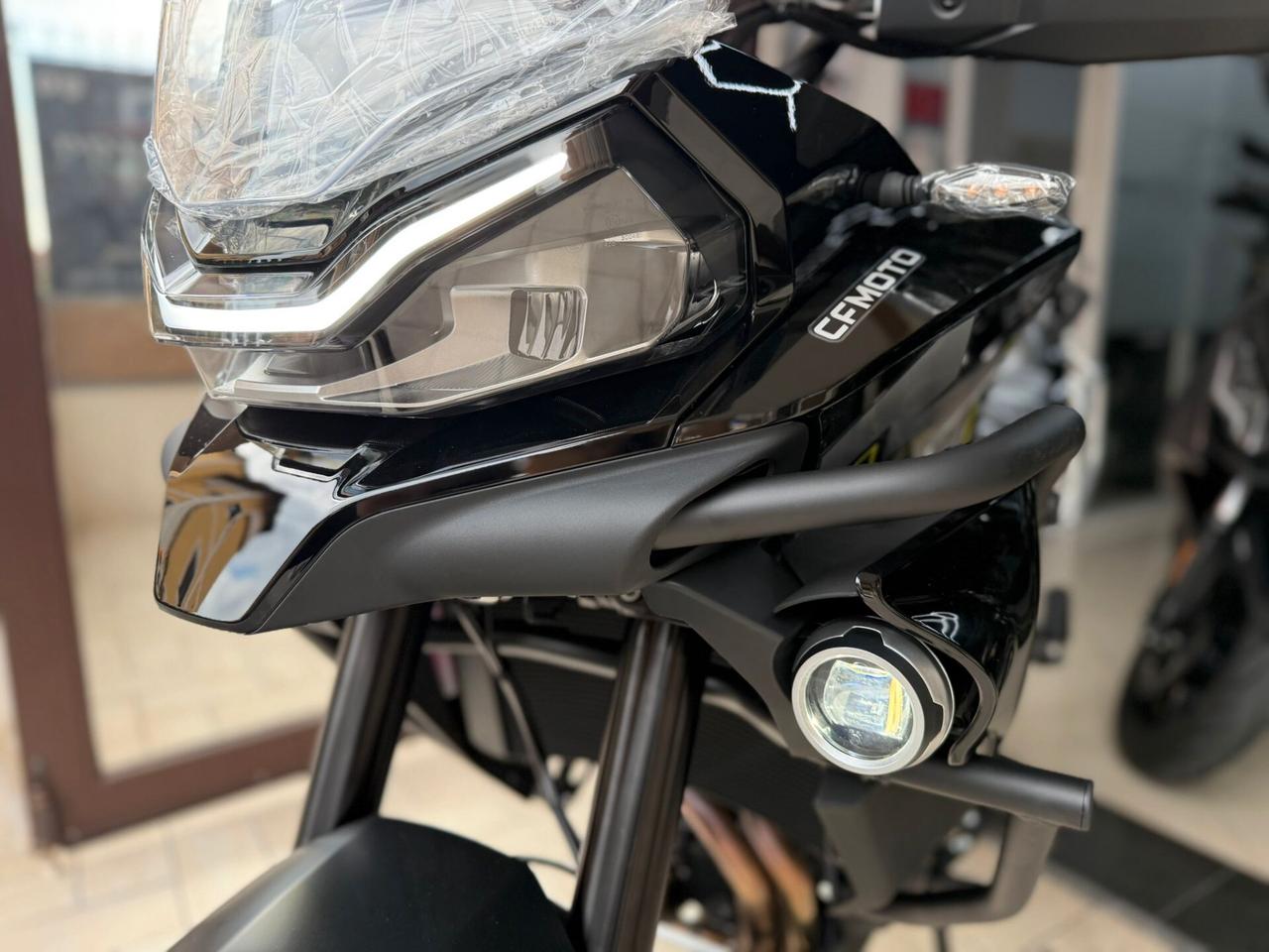 CF MOTO 800MT EXPLORE