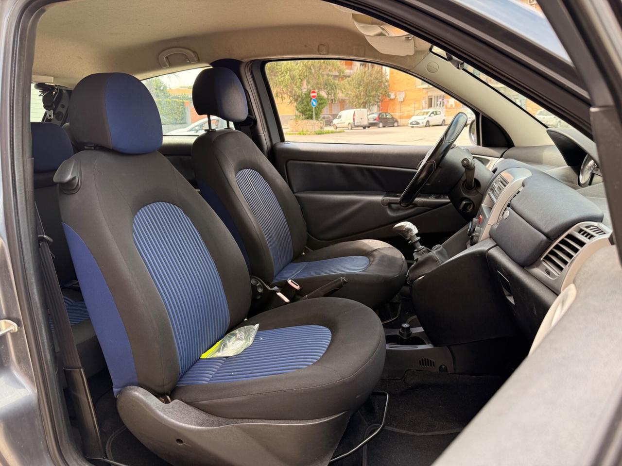 Lancia Ypsilon Restayling 1.2benz Full Perfett