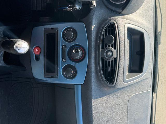 RENAULT Clio 1.2 16V 5 porte Le Iene