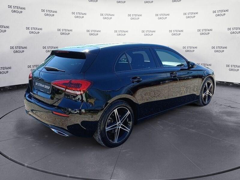 Mercedes-Benz Classe A A 180 d Automatic Sport NIGHT-EDITION
