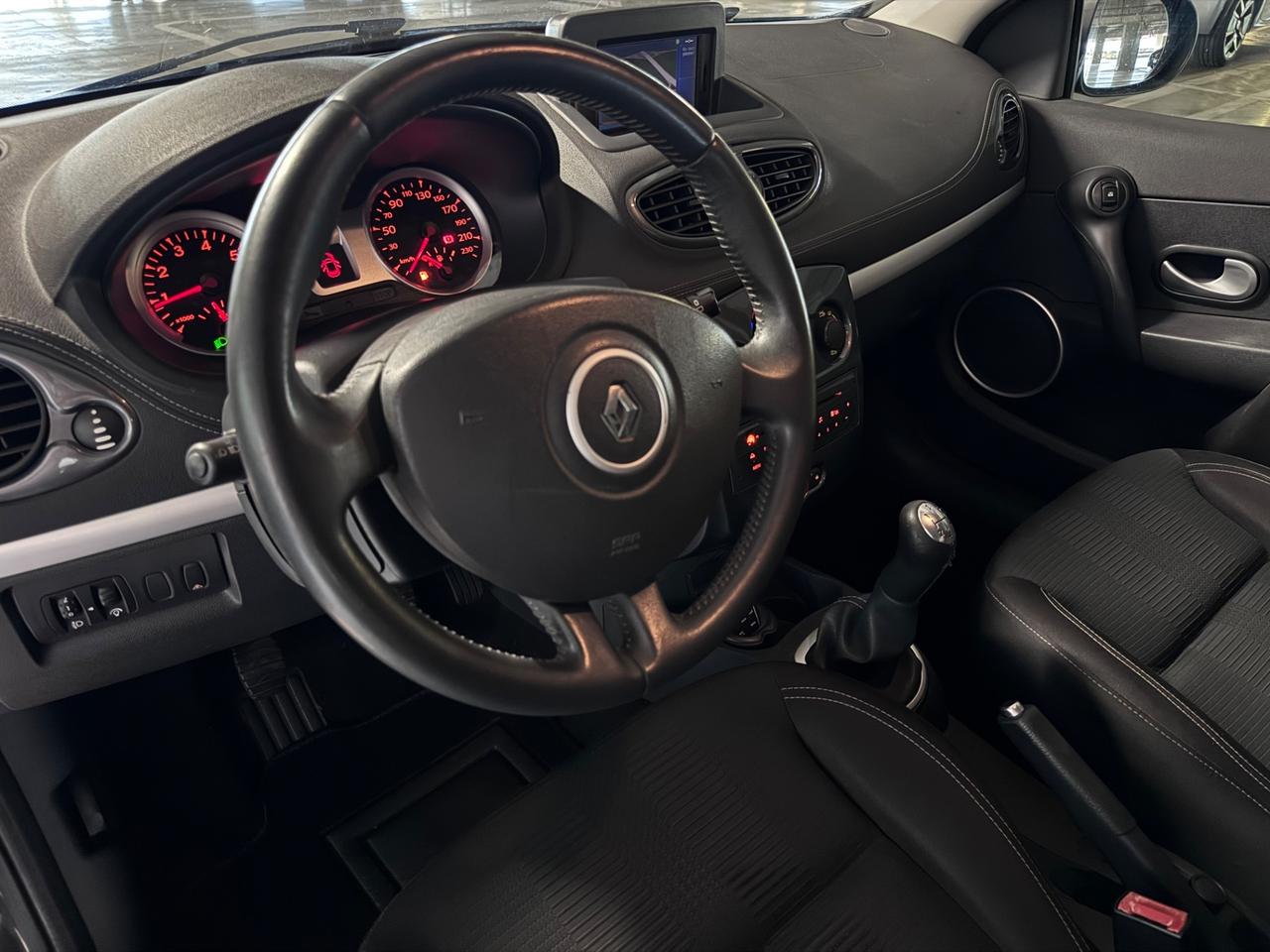 Renault Clio 1.2 16V 5 porte Dynamique