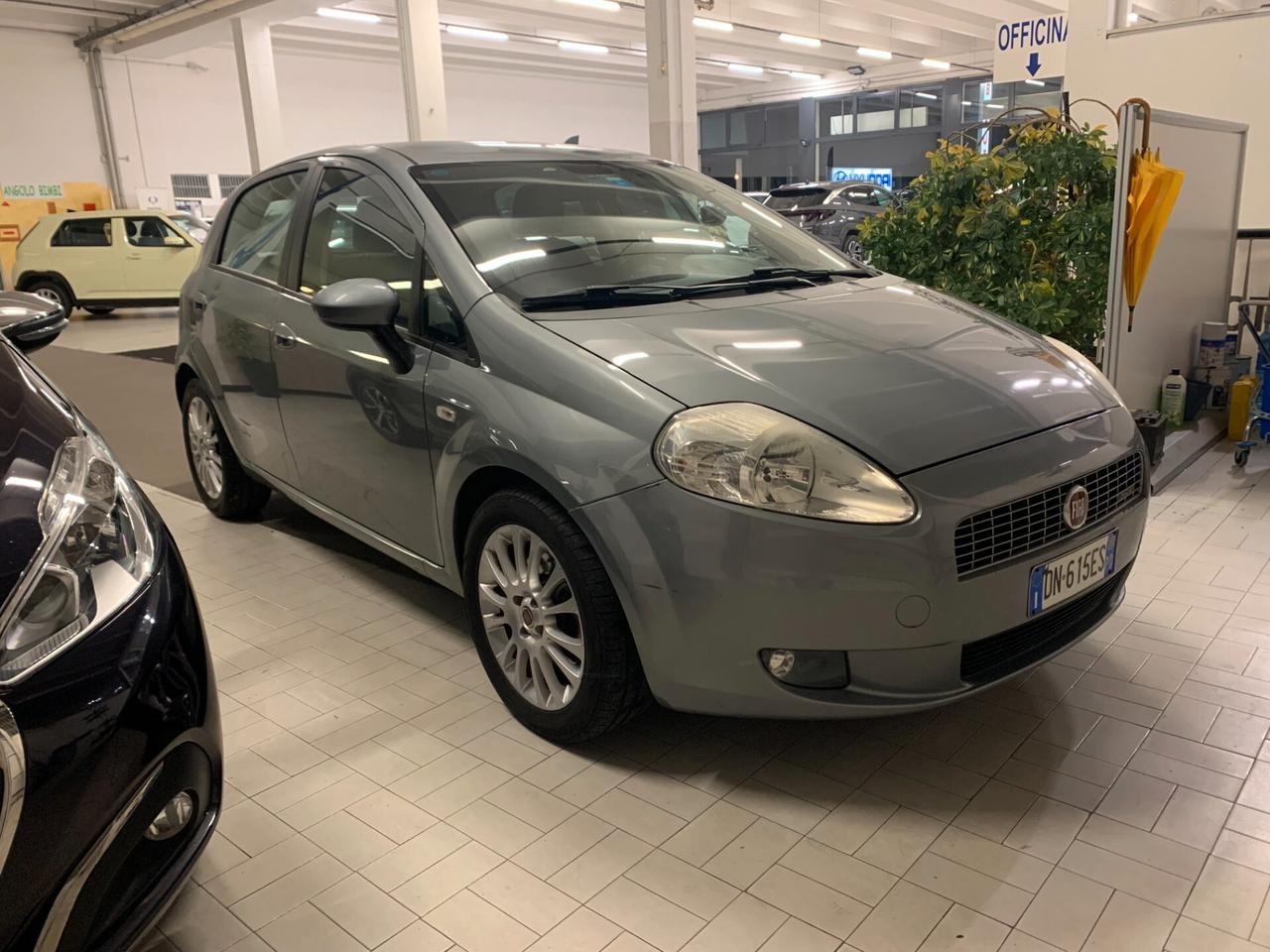 Fiat Grande Punto 1.3 MJT 75 CV 5 porte Dynamic