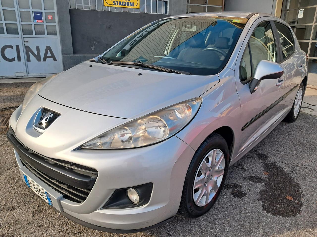 Peugeot 207 1.4 HDi 70CV FAP 5p. Mix