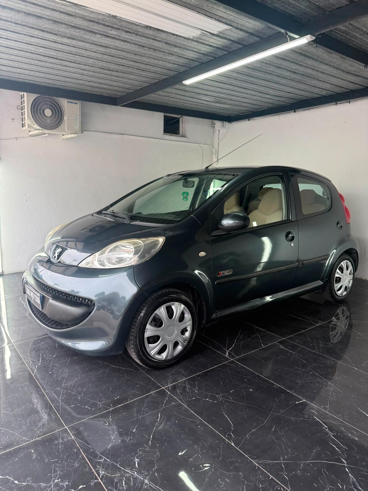 Peugeot 107 GPL 1.0 68CV 5p. Sweet Years