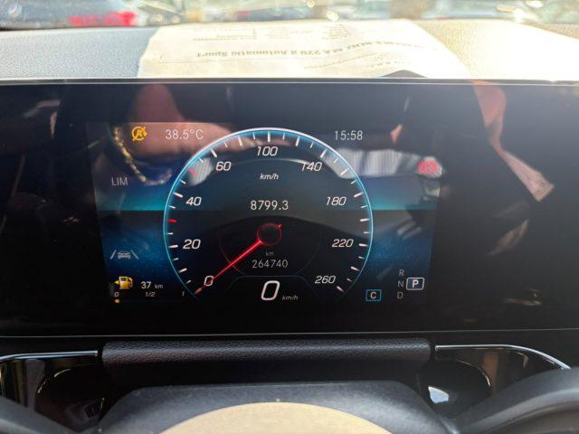 MERCEDES-BENZ GLA 220 d Automatic Sport