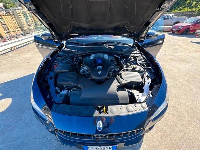 Maserati Ghibli V6 430 CV AWD Modena