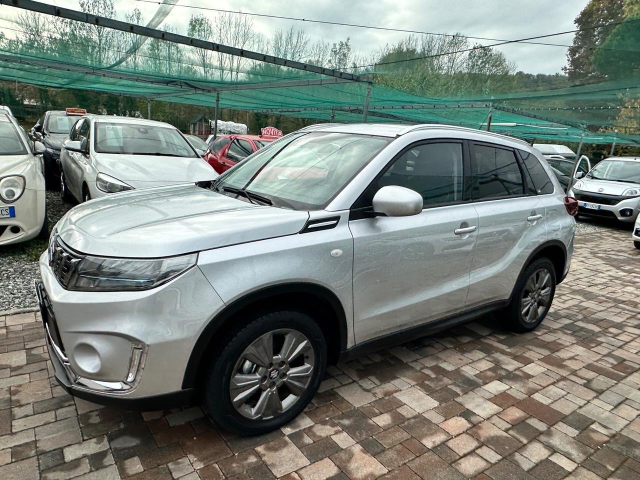 Suzuki Vitara 1.4 Hybrid Top