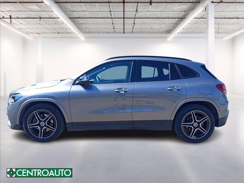 MERCEDES GLA 200 d Executive auto del 2024