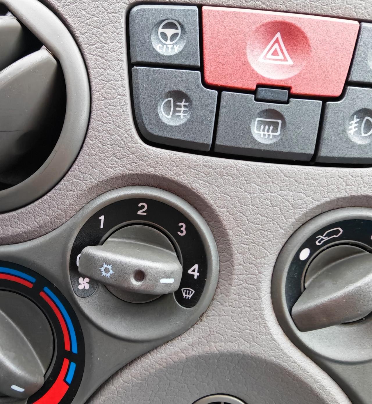 AUTOMATICA FIAT PANDA FULL OPTIONAL1.2 BENZINA