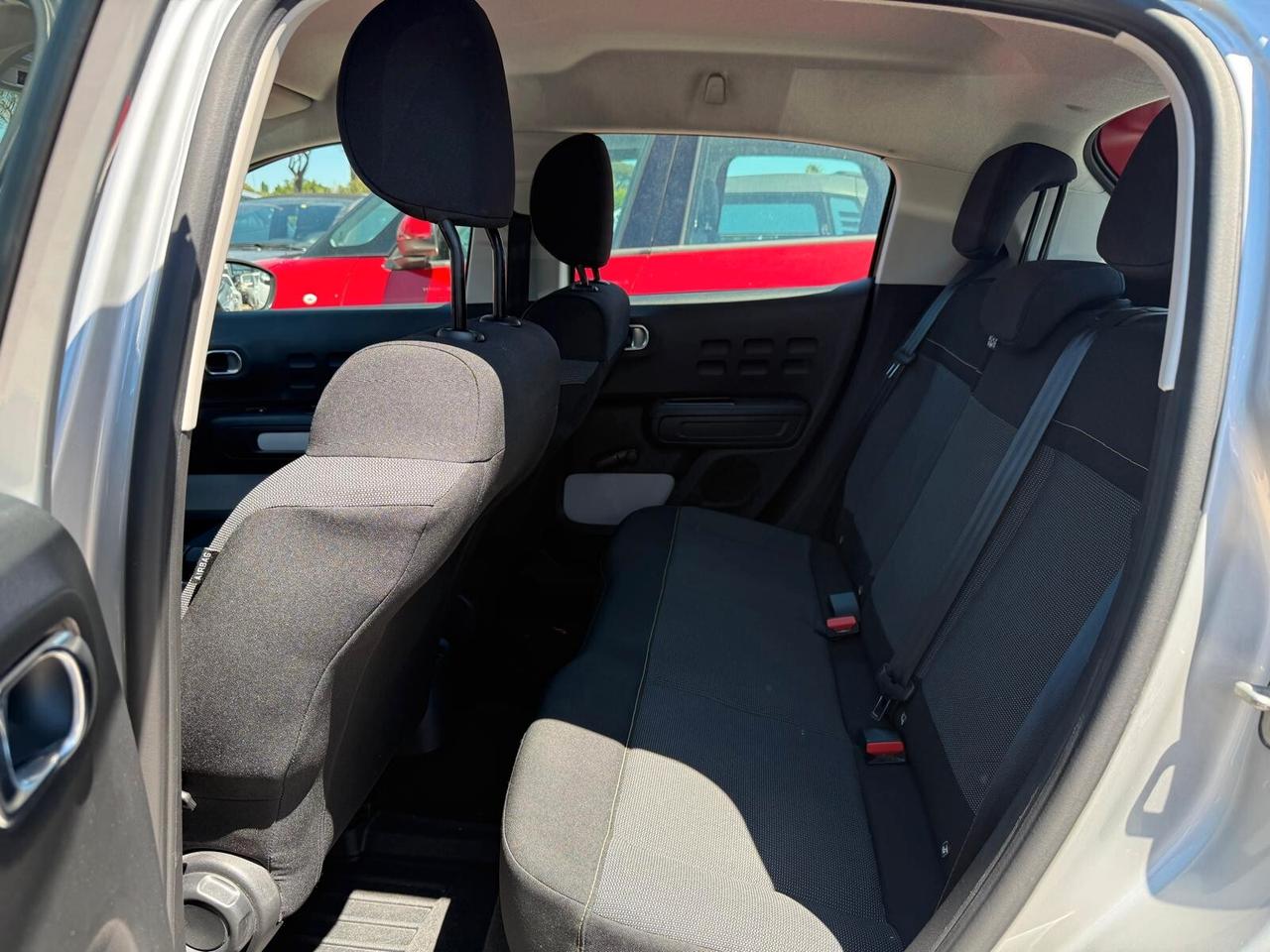 Citroen C3 PureTech 82 GPL Shine Tetto Rosso pari al nuovo
