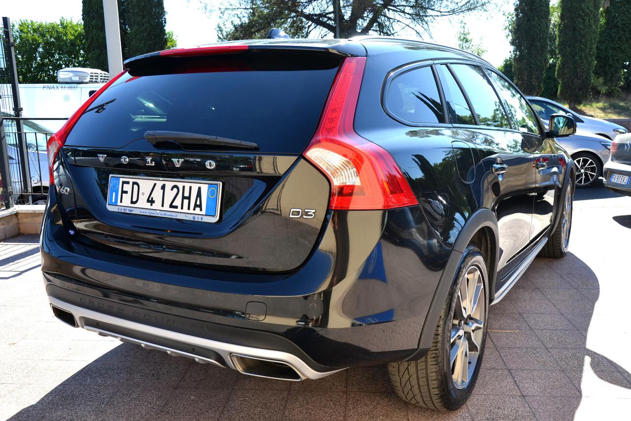 Volvo V60 Cross Country 2.0 D3 150CV AUTO. MOMENTUM **PREZZO VERO**UNIPRO'