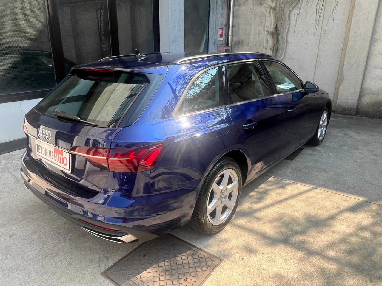 Audi A4 Avant 40 TDI S tronic Business Advanced