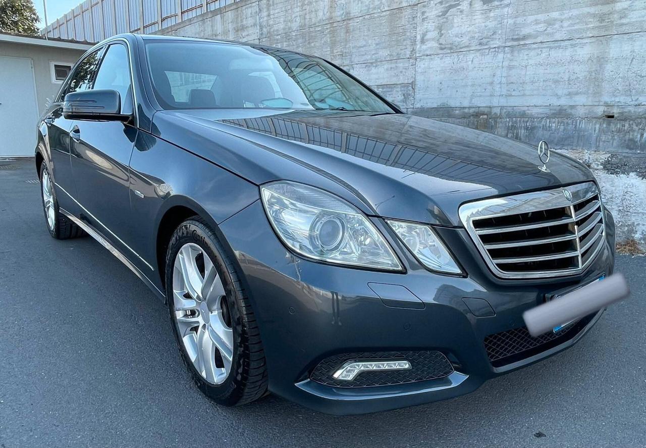 Mercedes-benz E 220 CDI BlueEFFICIENCY Avantgarde