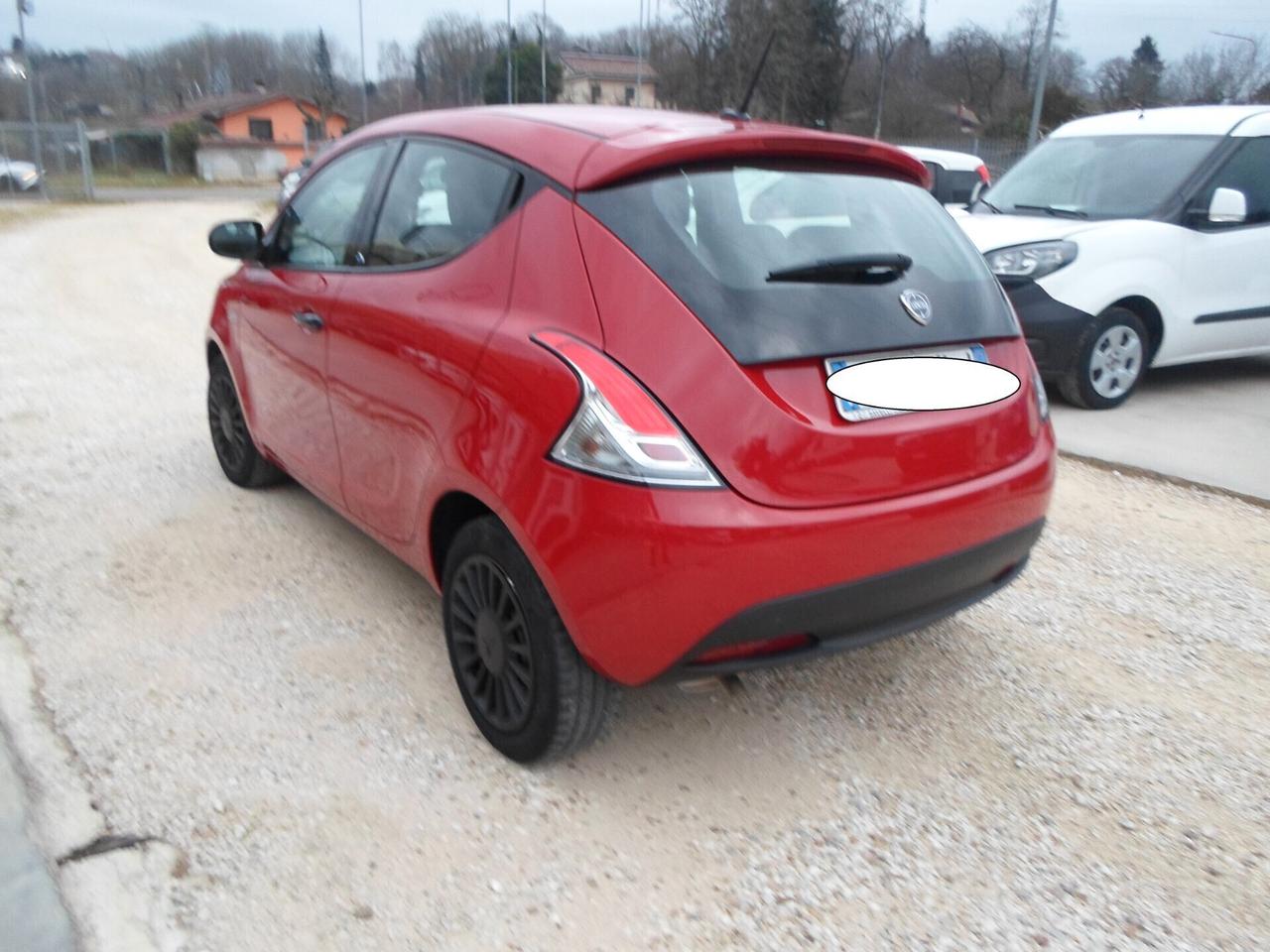 Lancia Ypsilon 1.2 69 CV 5 porte GPL Ecochic Monogram