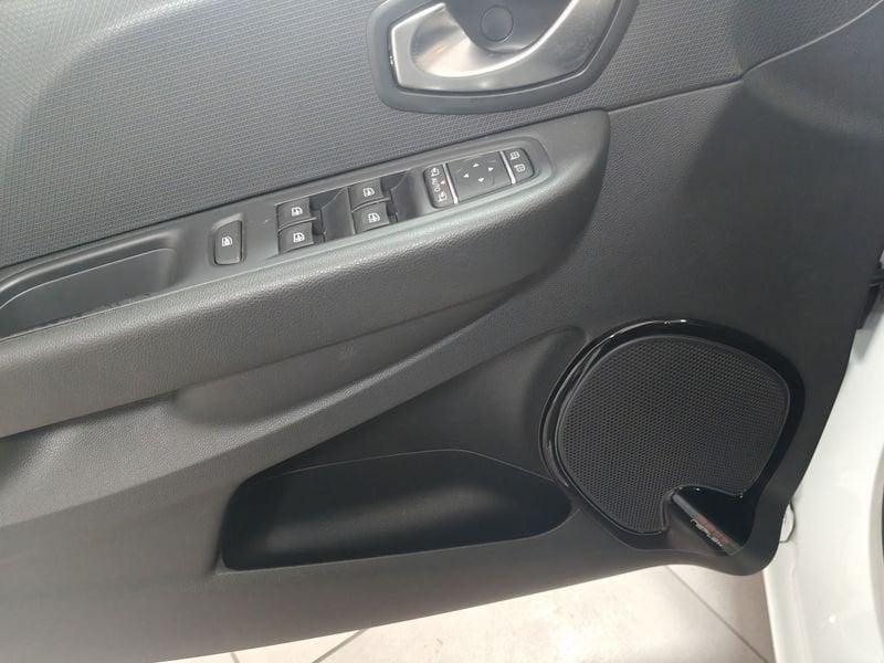 Renault Clio 1.5 DCI 90cv MOSCHINO INTENS