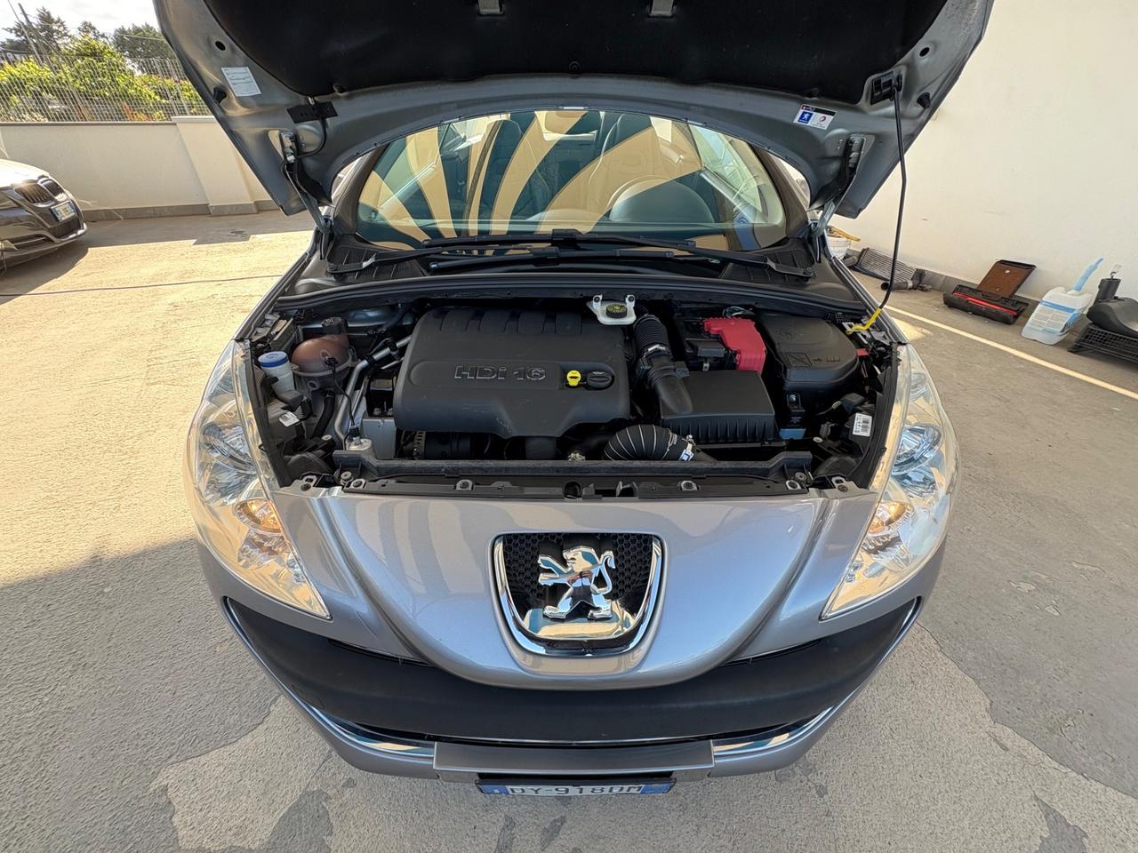 Peugeot 308 2.0 HDi 140CV CC Féline STUPENDA