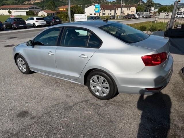 Volkswagen Jetta 1.6 TDI DSG BlueMotion Technology