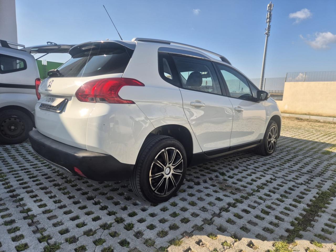 Peugeot 2008 PureTech 82 Allure