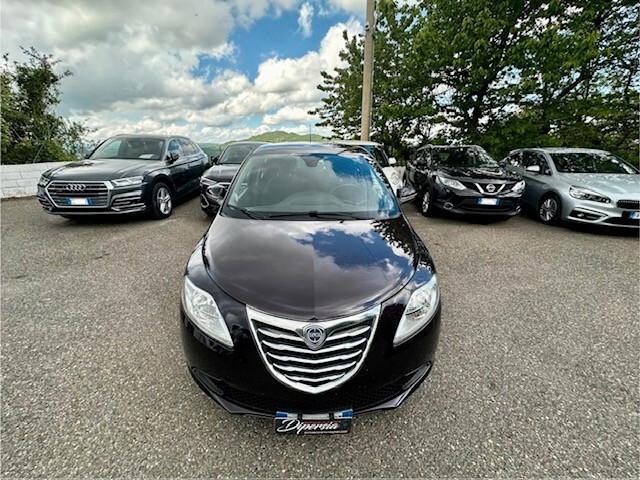 Lancia Ypsilon 1.2 69 CV 5 porte Elefantino