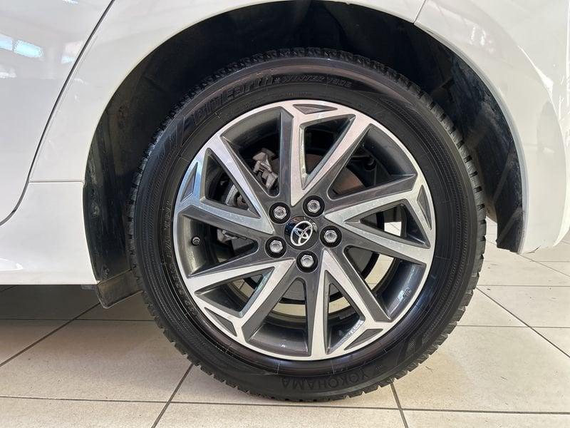 Toyota Yaris Hybrid Lounge MY22