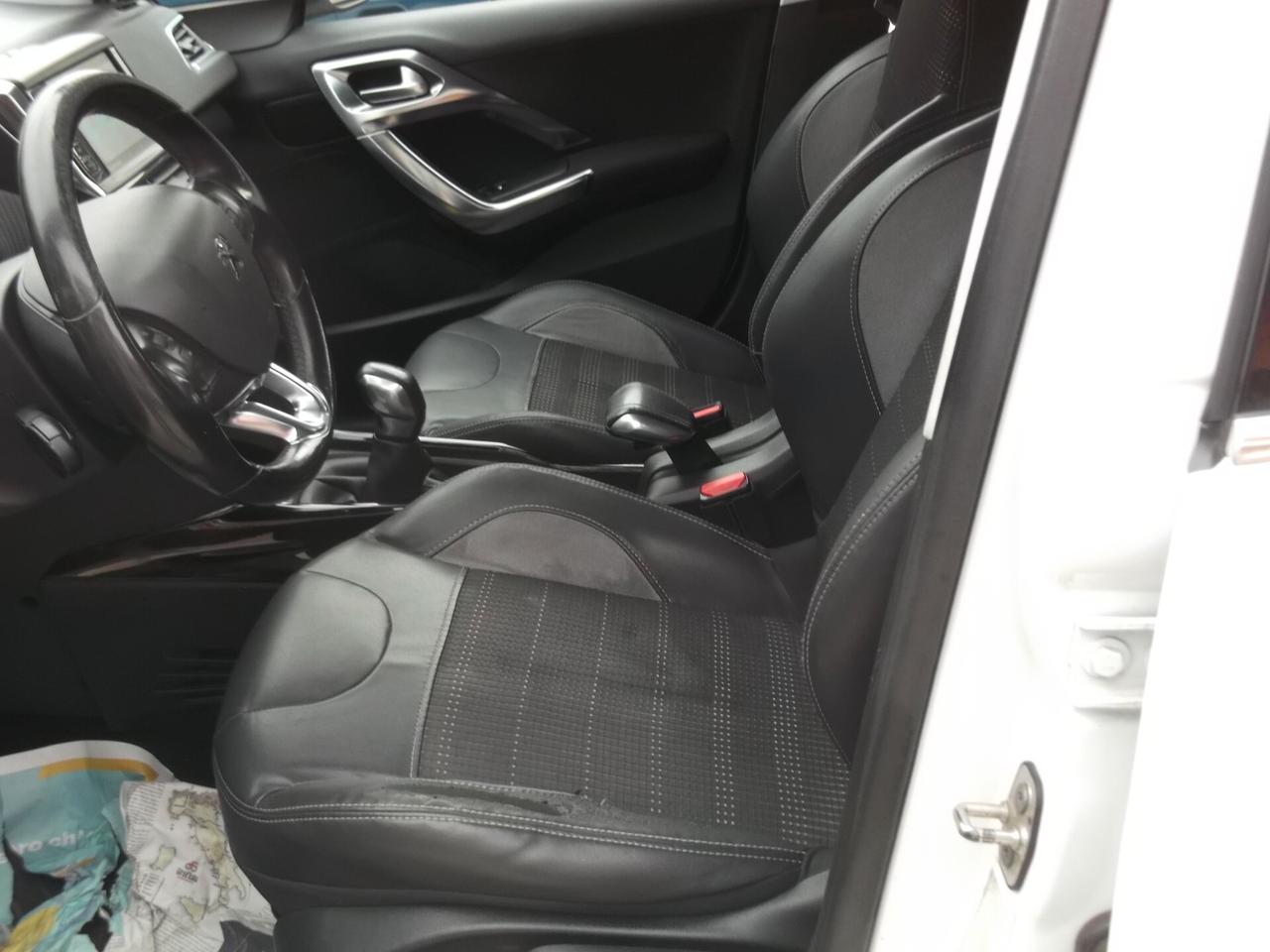 Peugeot 2008 PureTech 82 Allure - 01