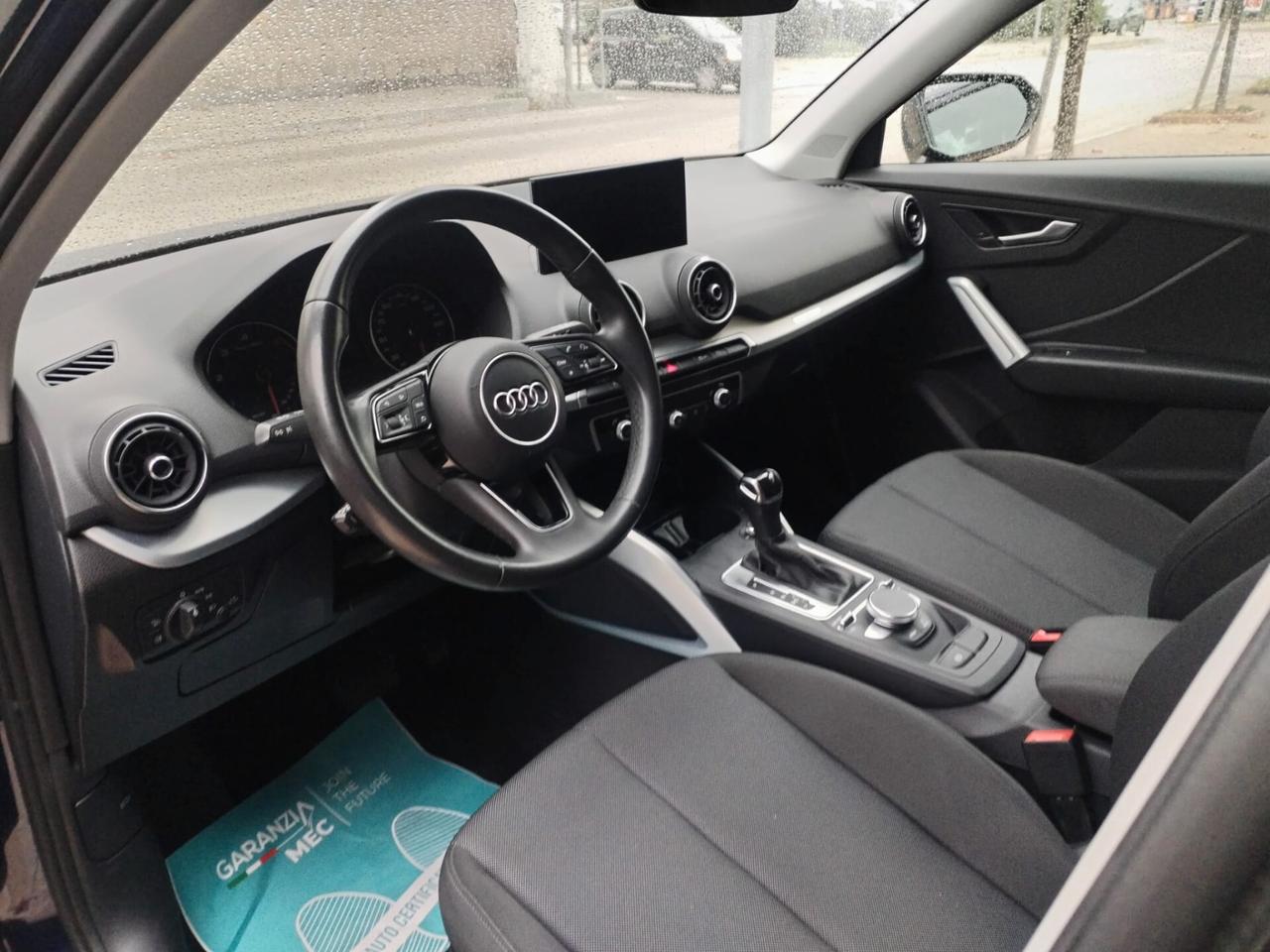 Audi Q2 35 TDI quattro S tronic Identity Black
