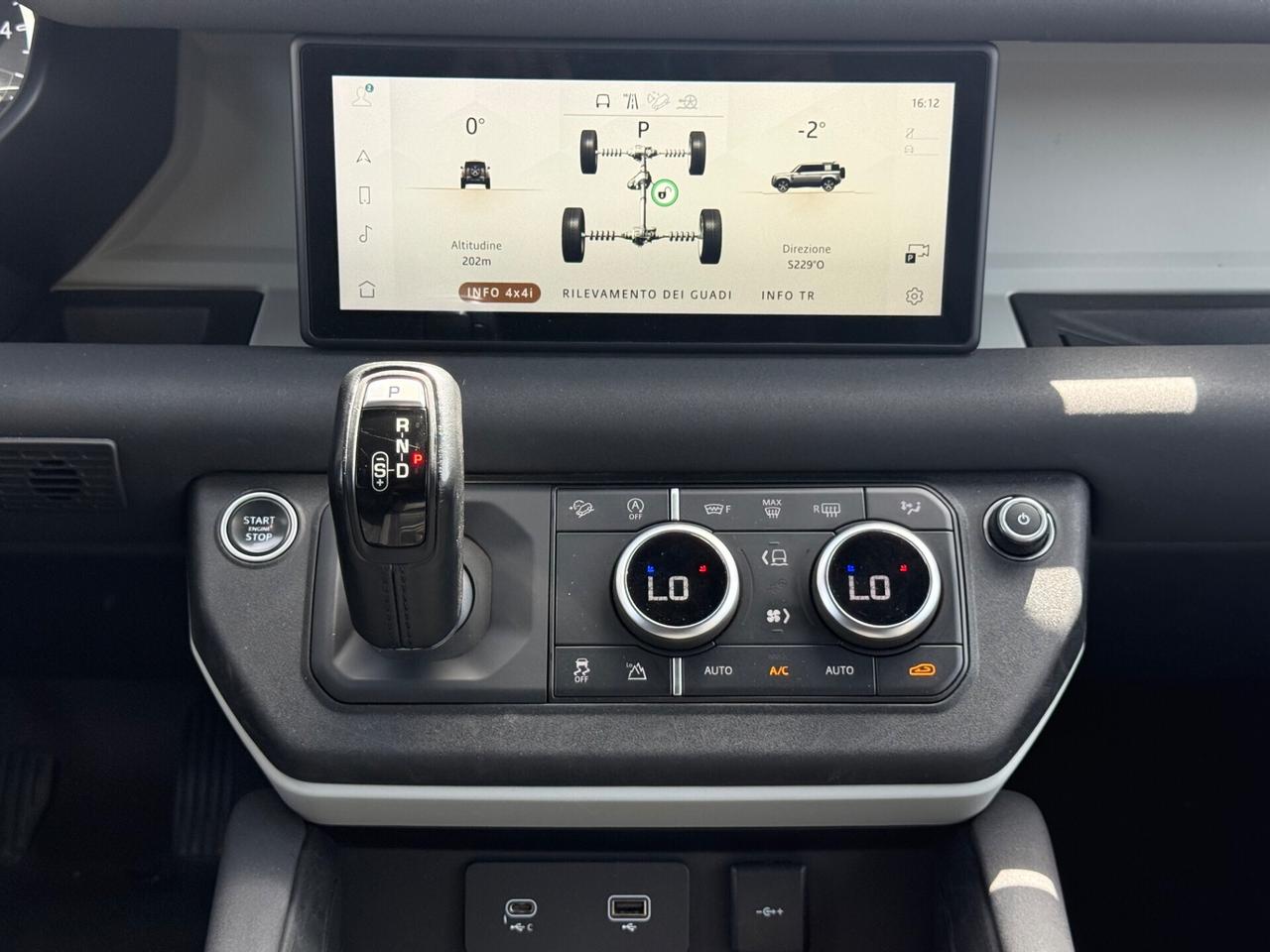 Land Rover Defender 110 3.0D I6 200 CV X-Dynamic S - IVA ESPOSTA -FULL