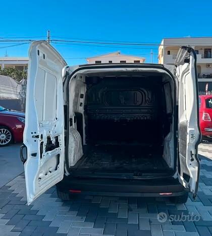 Fiat Doblo Doblo' 1.6 Mjt 120 cv 3 Posti