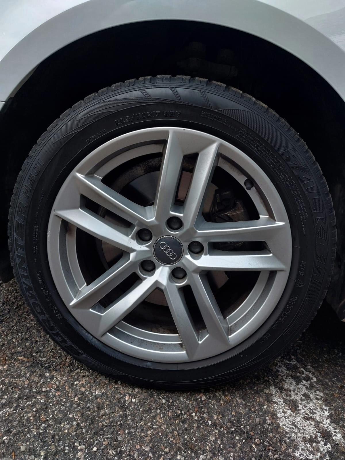 Audi A4 Avant 2.0 TDI 150 CV S tronic SLine