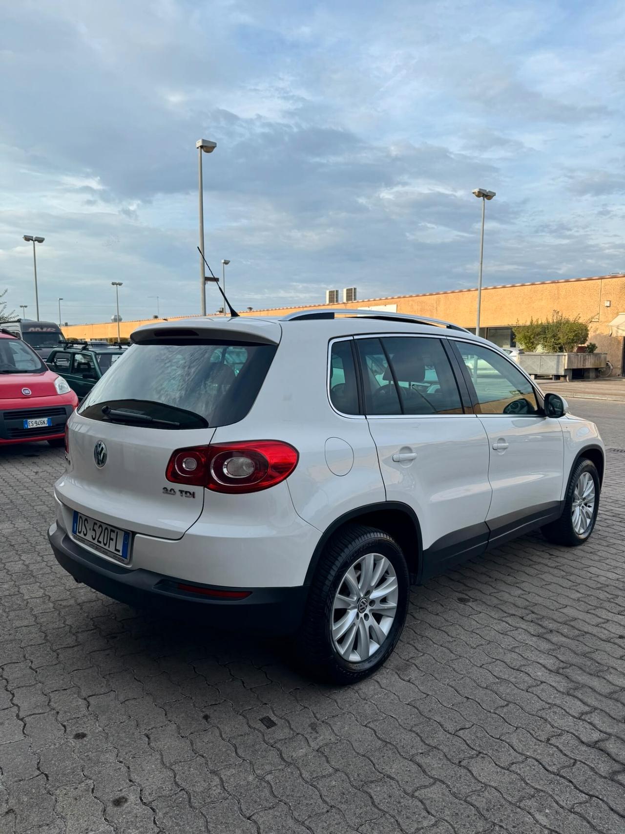 Volkswagen Tiguan 2.0 TDI 170 CV DPF Sport & Style (18°)
