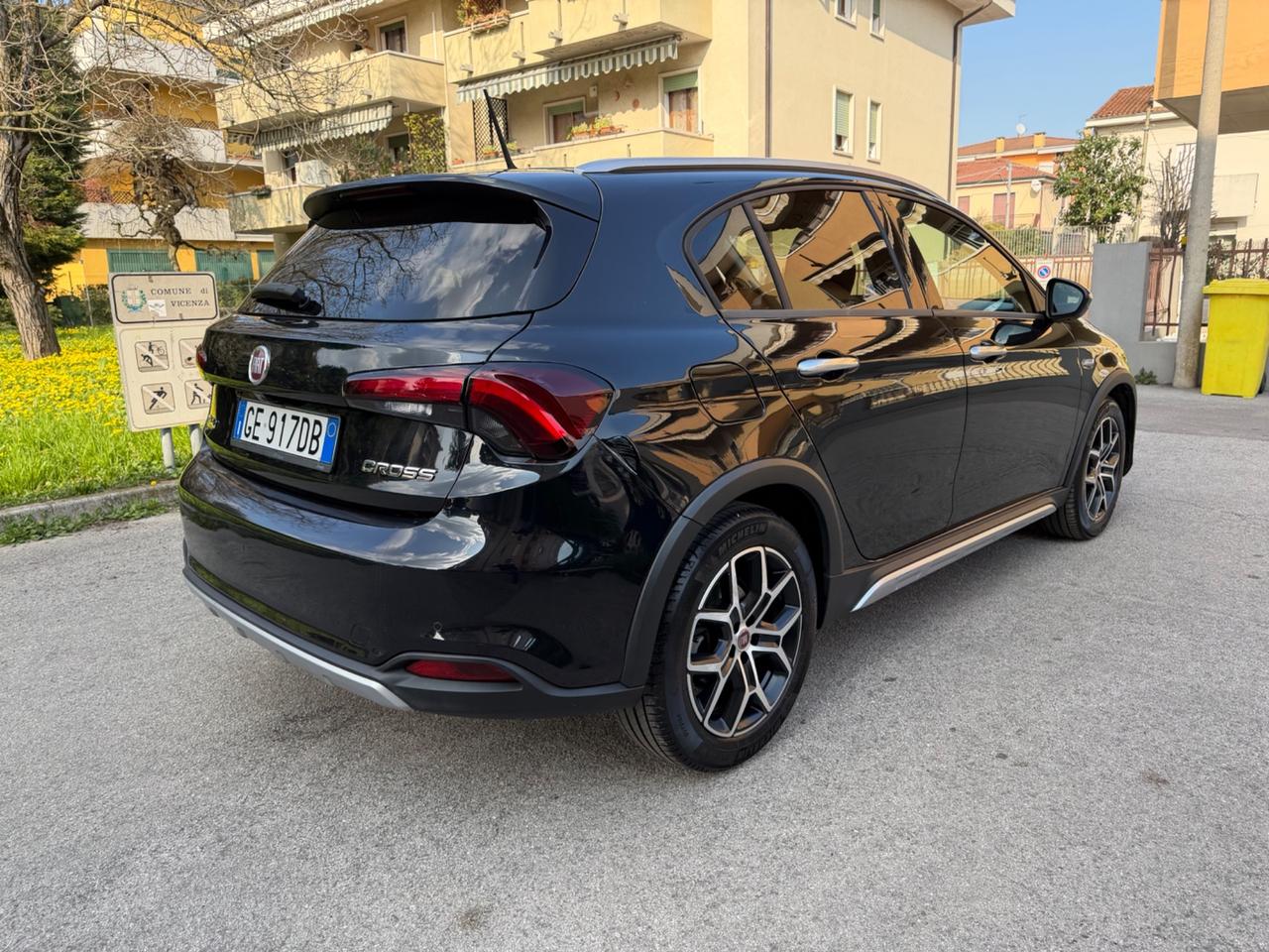 Fiat Tipo 1.6 Mjt S&S 5 porte Cross