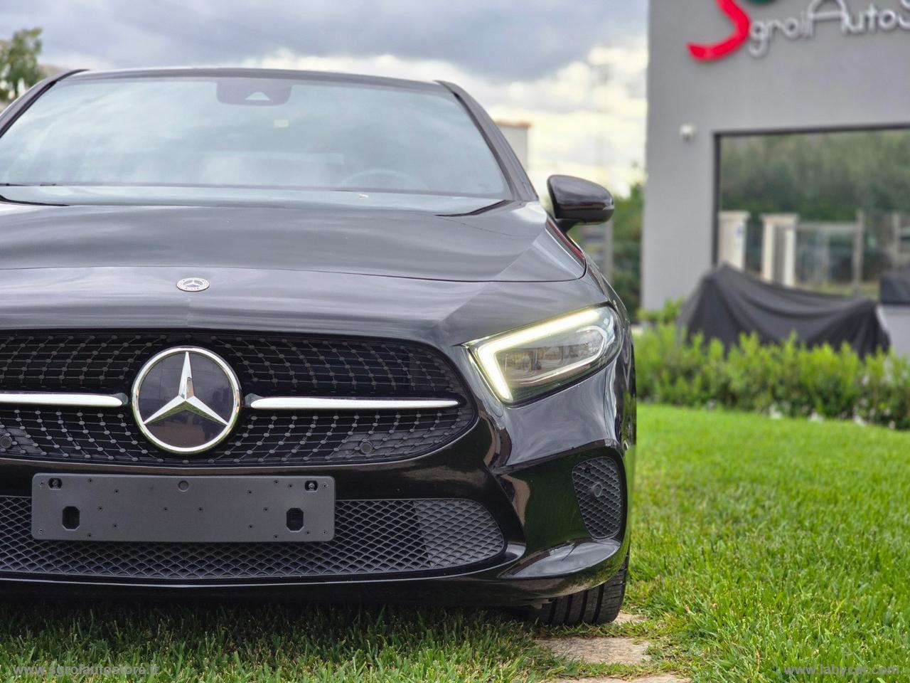 MERCEDES-BENZ A 180 d Sport
