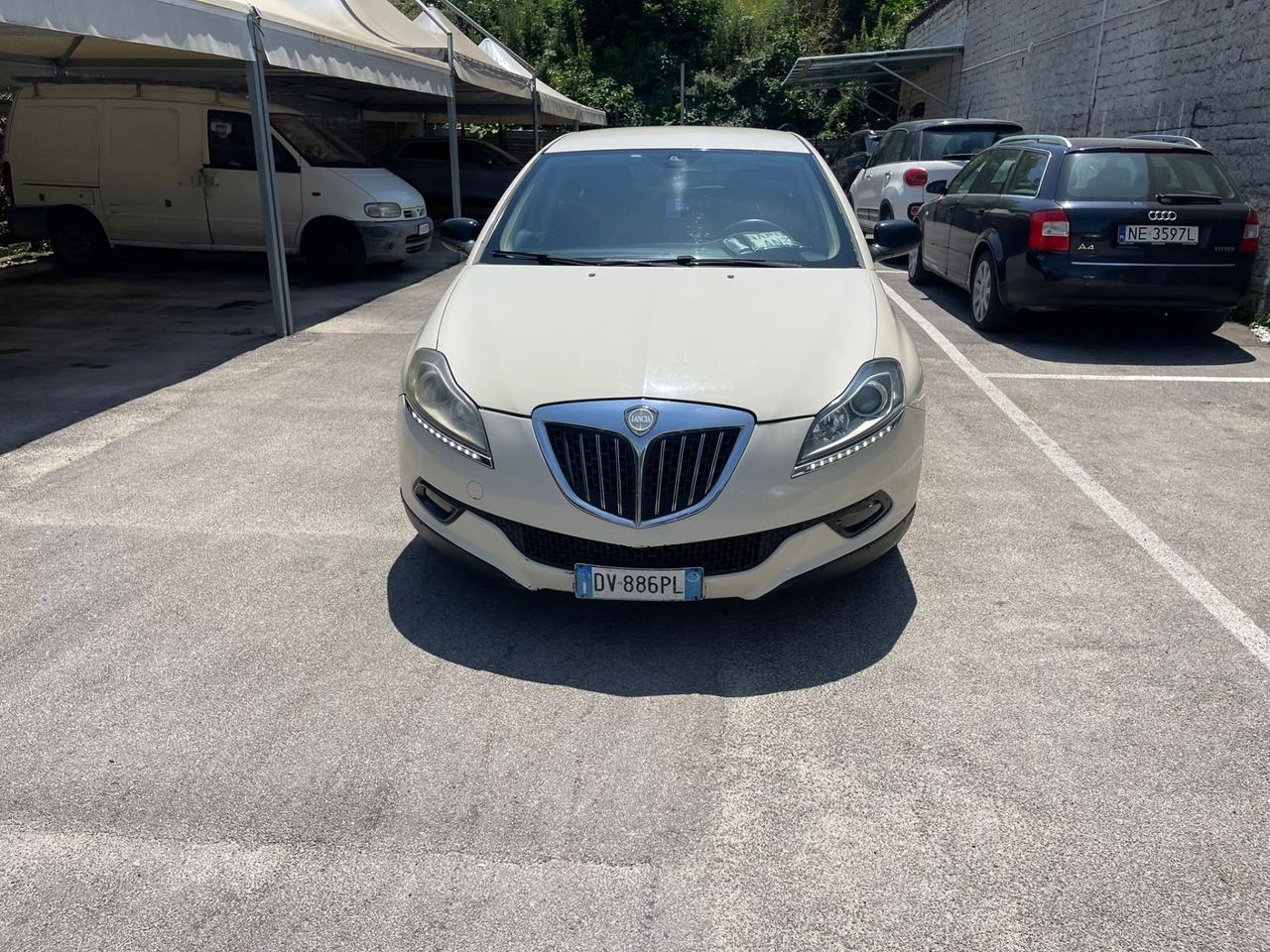 Lancia Delta 1.6 MJT DPF Argento